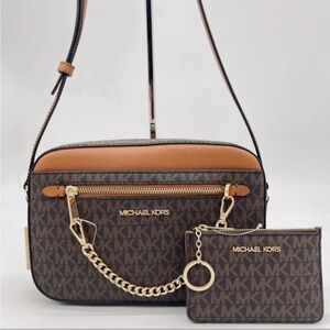 Michael Kors Large EW Zip Chain Xbody
Bag & Coinpouch w ID Brown